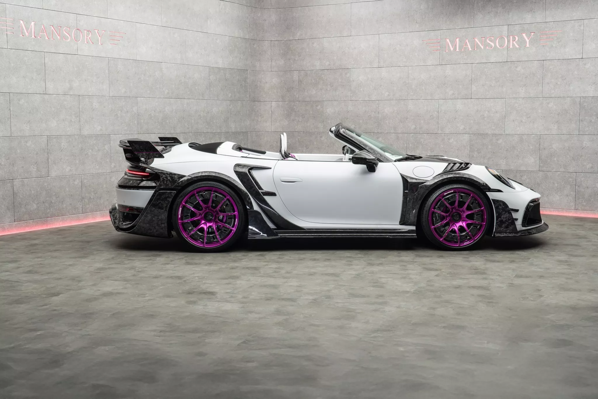 Mansory P9LM Evo 900